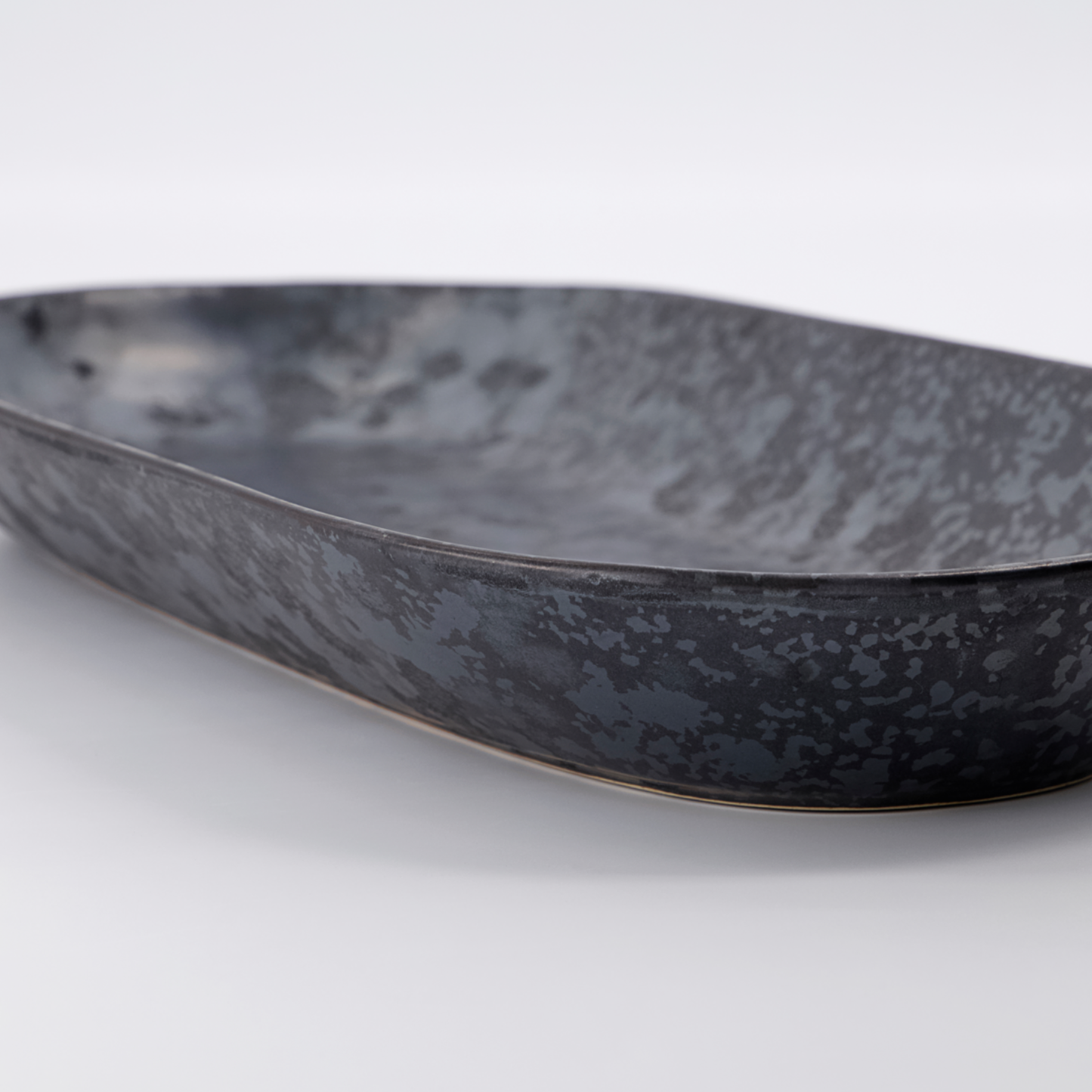 Pion Oblong Serving Dish, Black/Brown