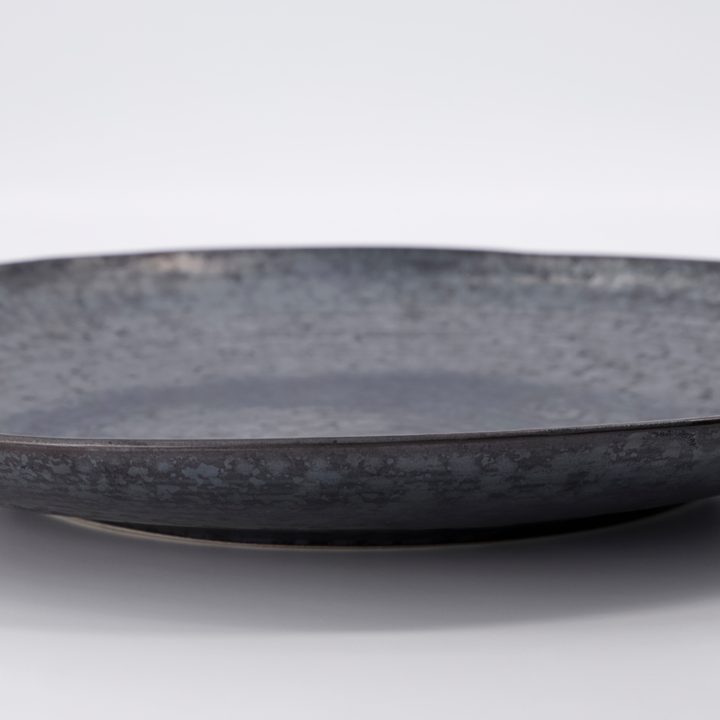 Pion Serving Dish, Black/Brown