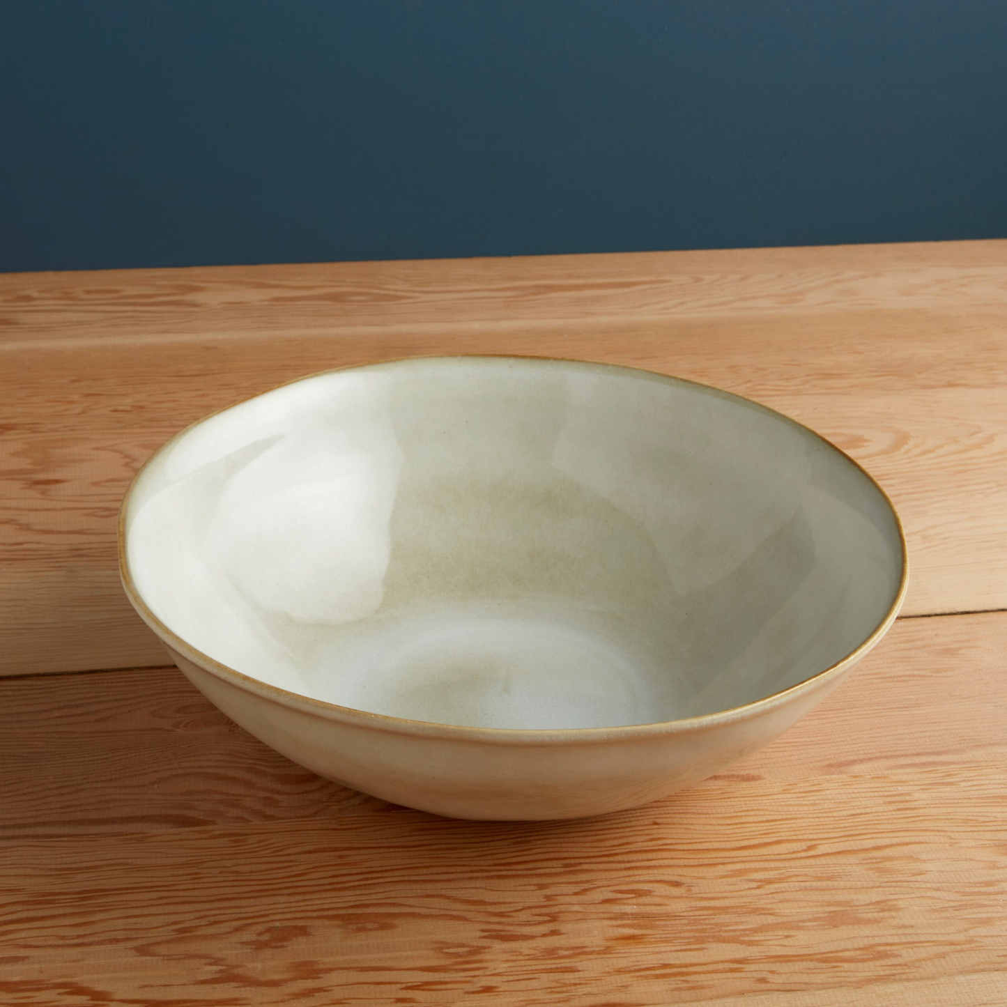 Mate Serving Bowl