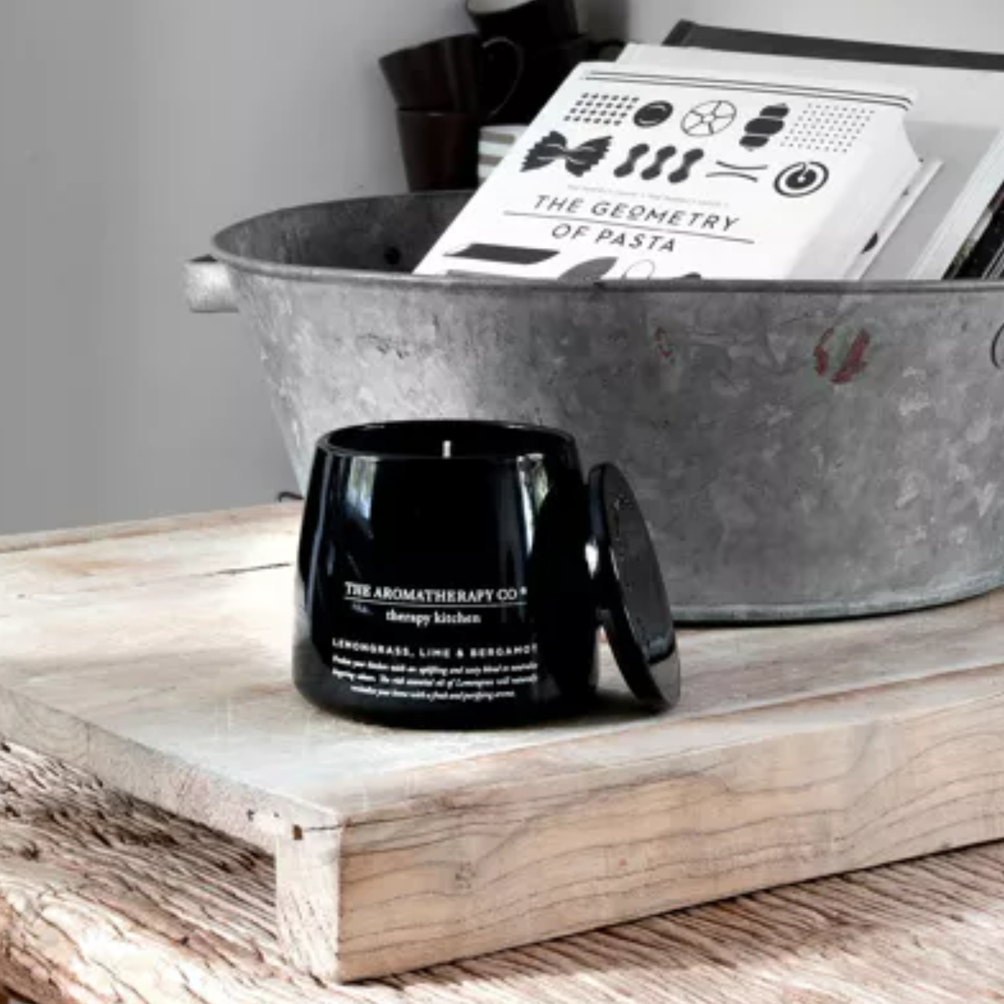 The Aromatherapy Co. Therapy Kitchen Candle - Lemongrass, Lime & Bergamot