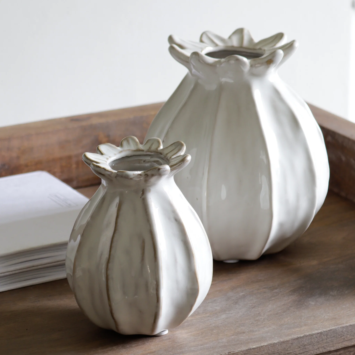 Poppy Bud Vase 11cm - White