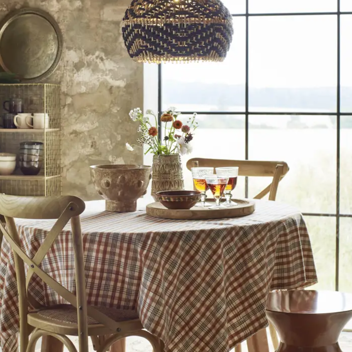 Kiri Field Round Wooden Tray
