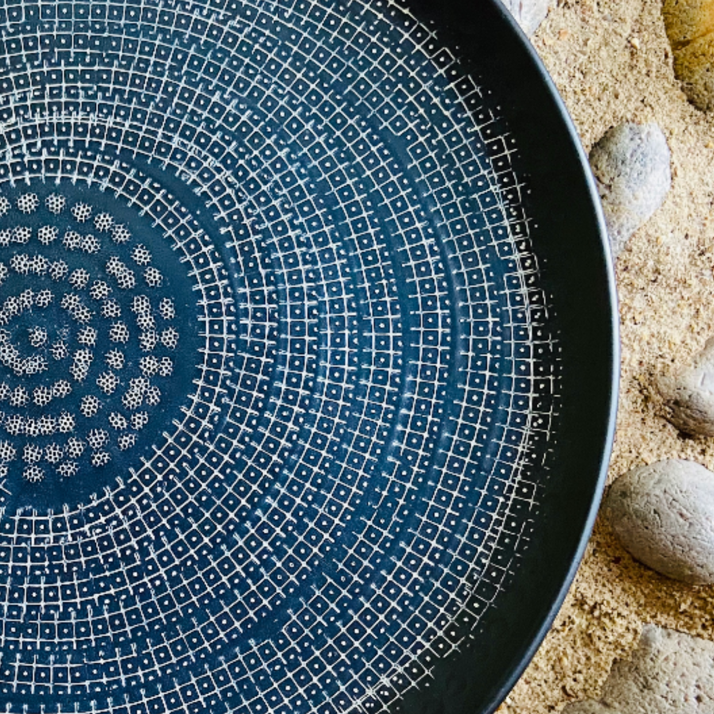 Mahika Tray in Black, Large