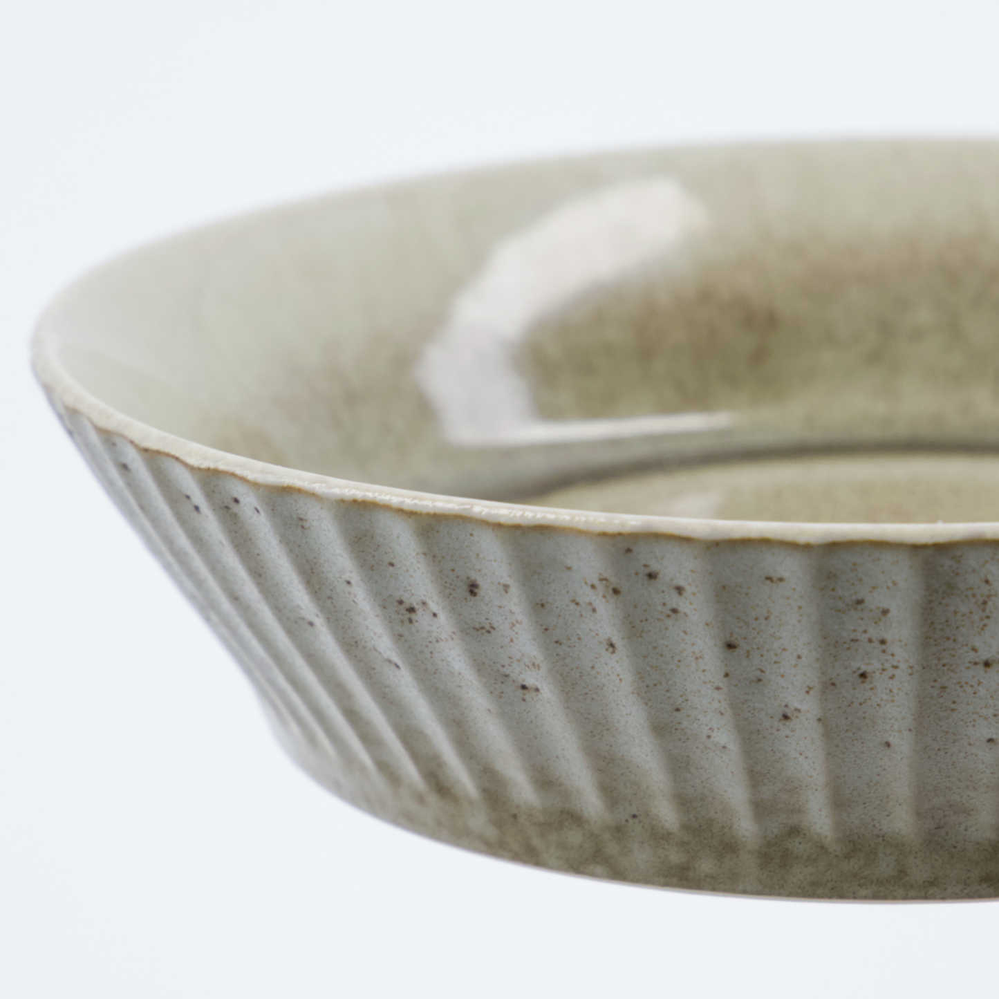 Pleat Shallow Bowl, Grey/Brown