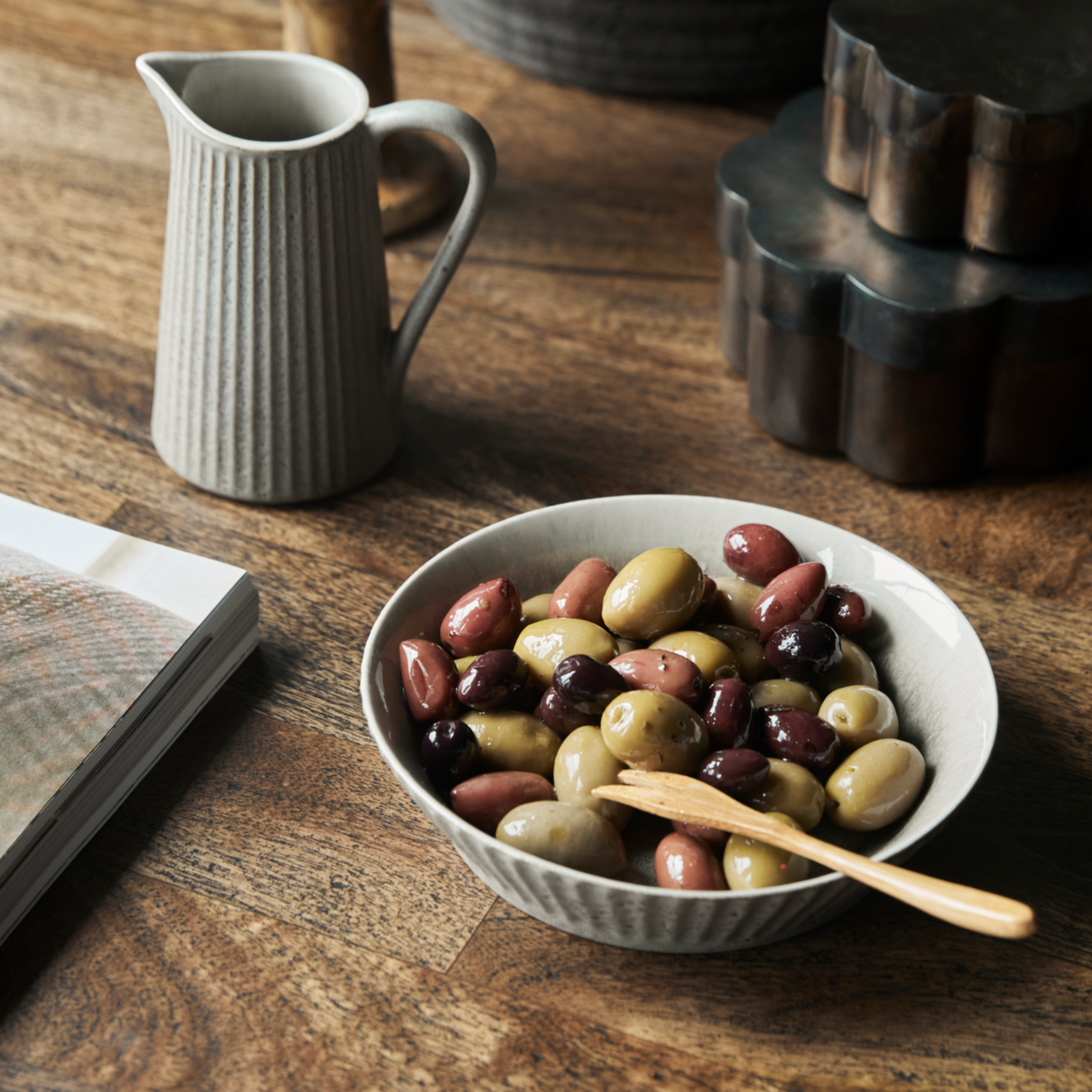 Pleat Shallow Bowl, Grey/Brown