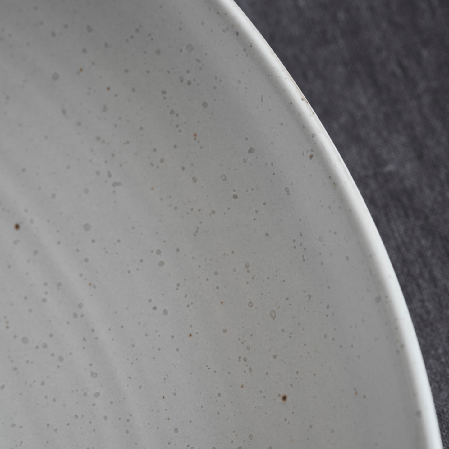 Pion Serving Dish, Grey/White