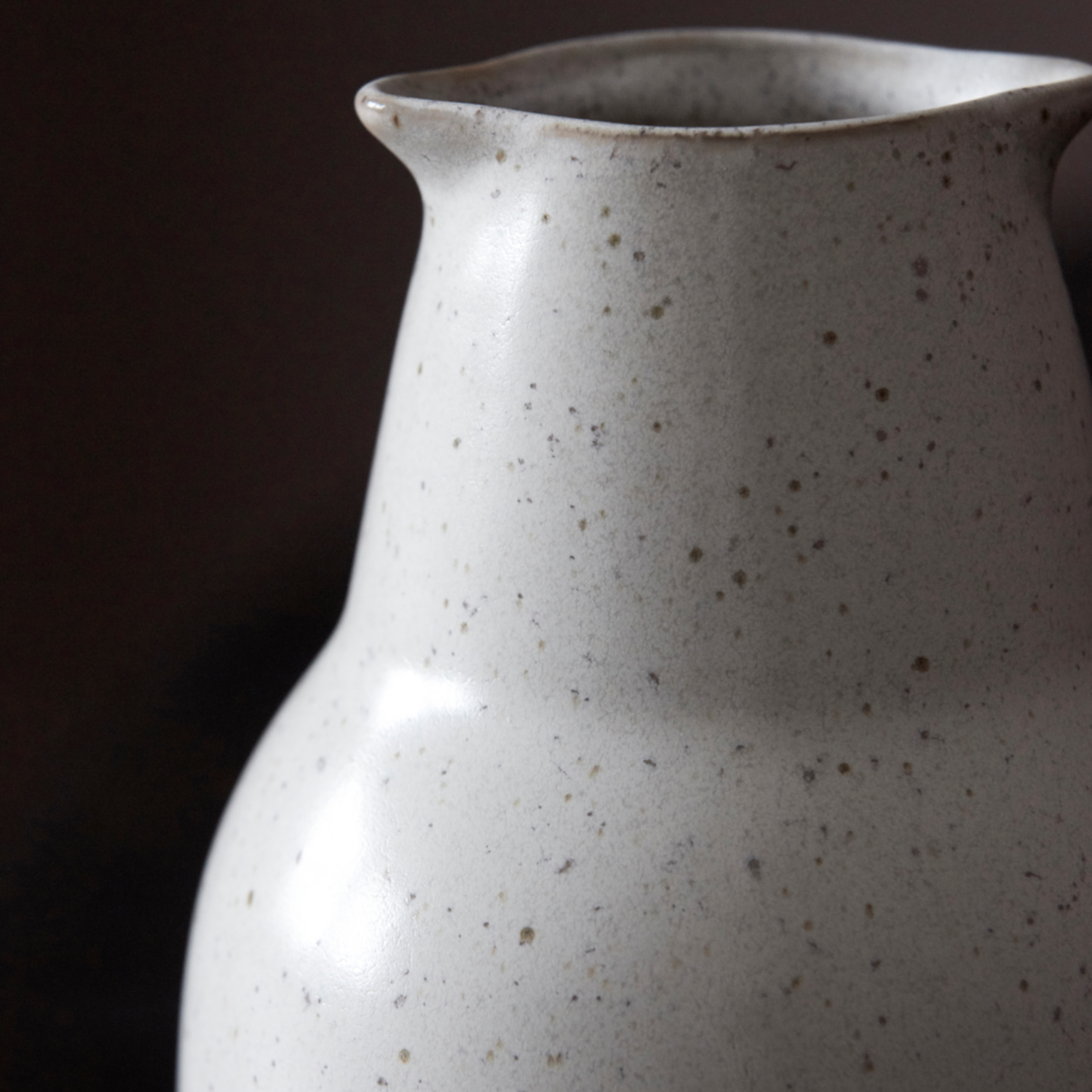 Pion Milk Bottle, Grey/White