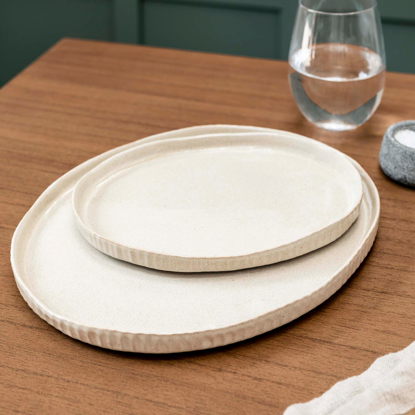 Fernham Neutral Medium Serving Plate
