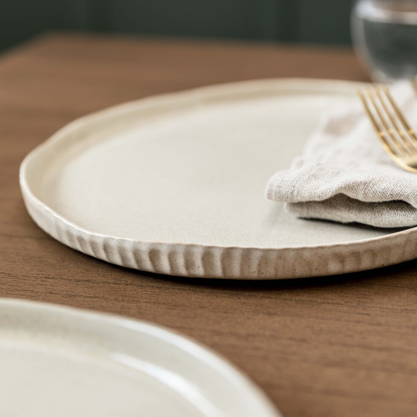 Fernham Neutral Small Serving Plate