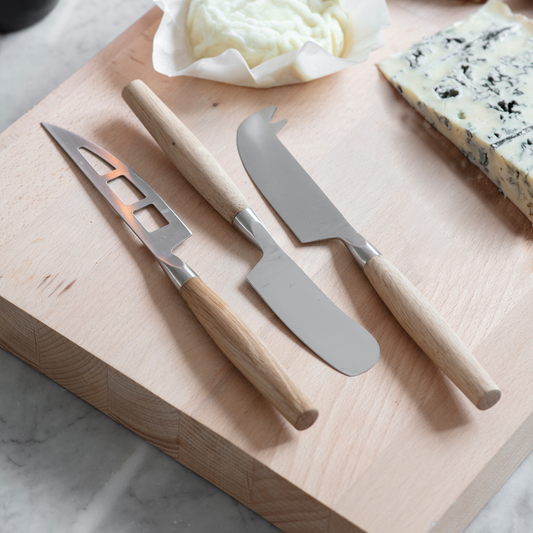 Classic Cheese Knives in Natural, Set of 3