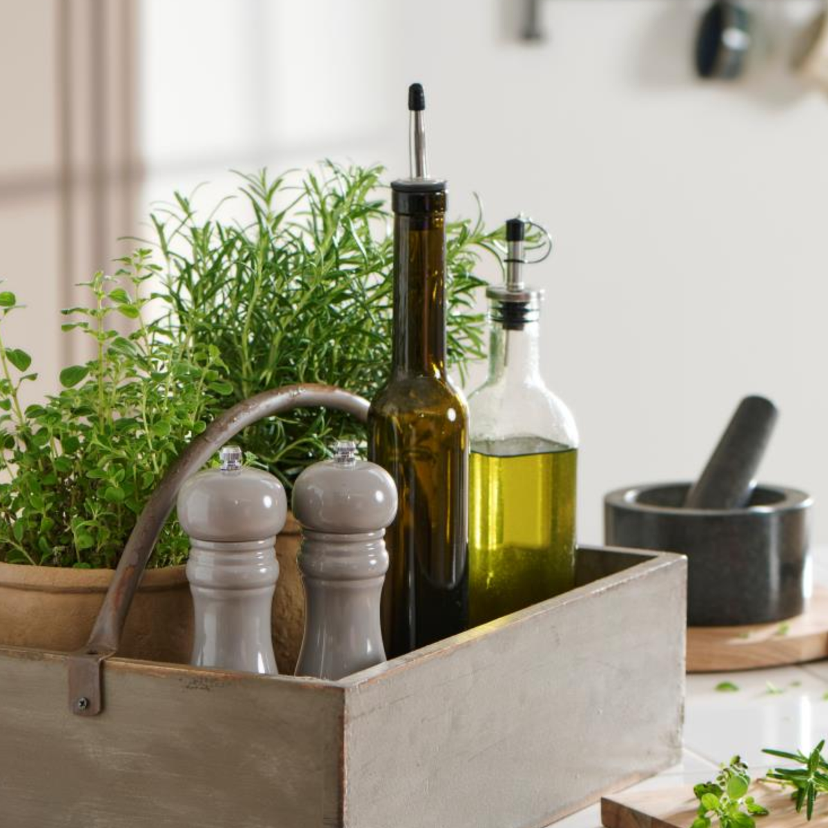Salt & Pepper Mills, Set of 2 - Grey