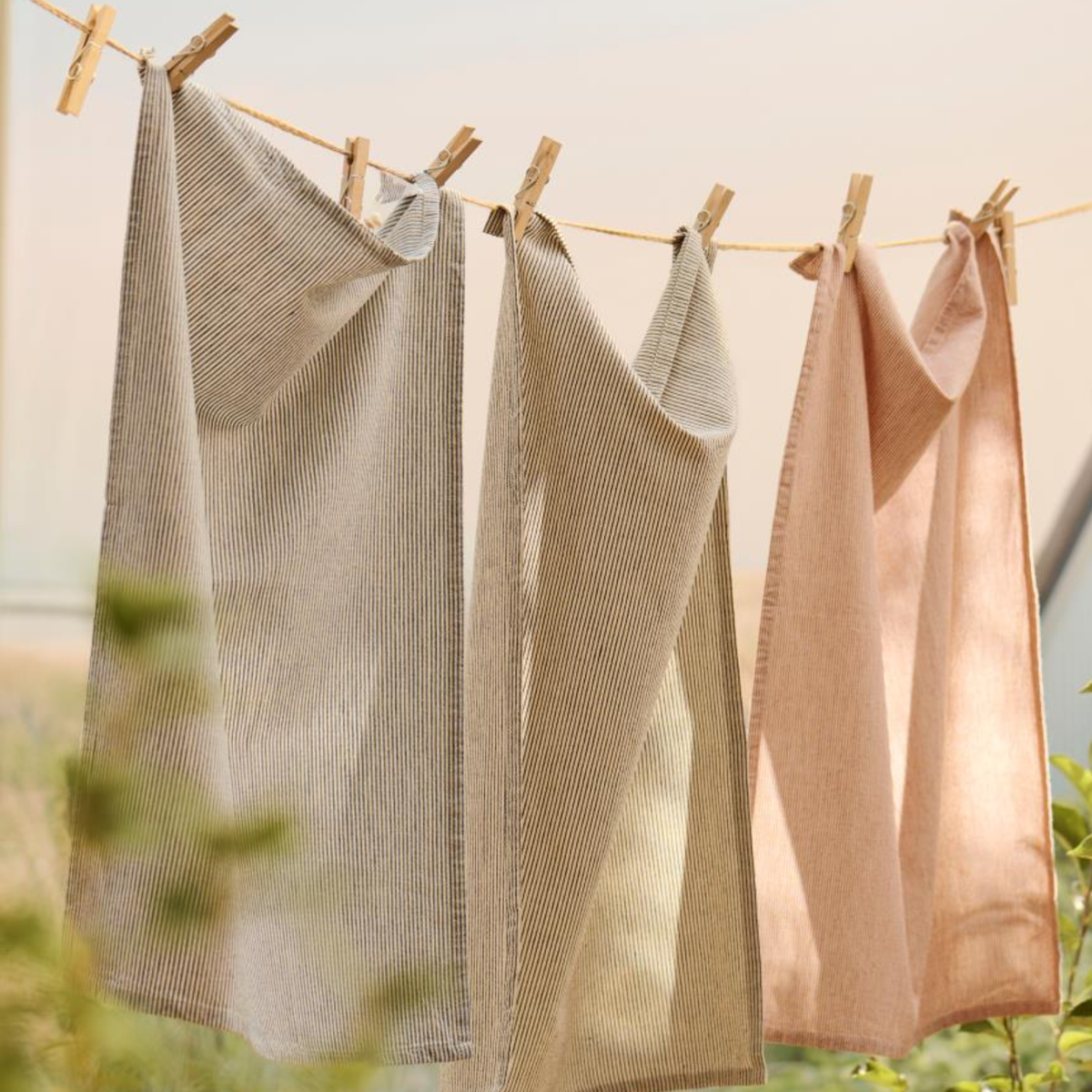 Woven Cotton Tea Towel - Natural/Black Pinstripe