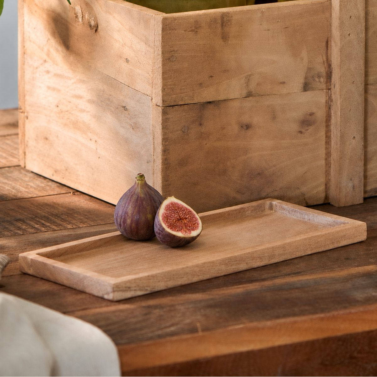 Cove Acacia Tray