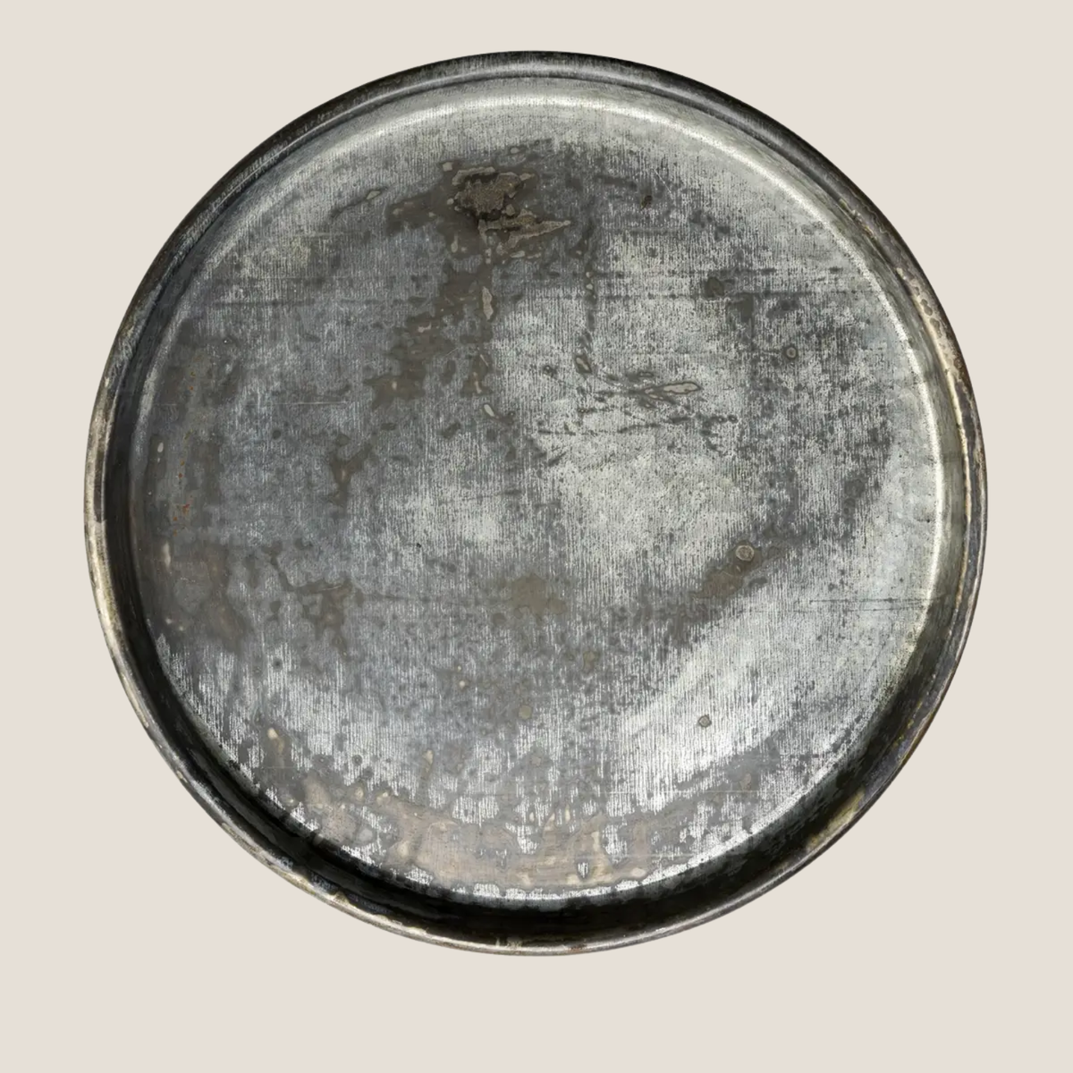 Cinder Medium Round Iron Tray