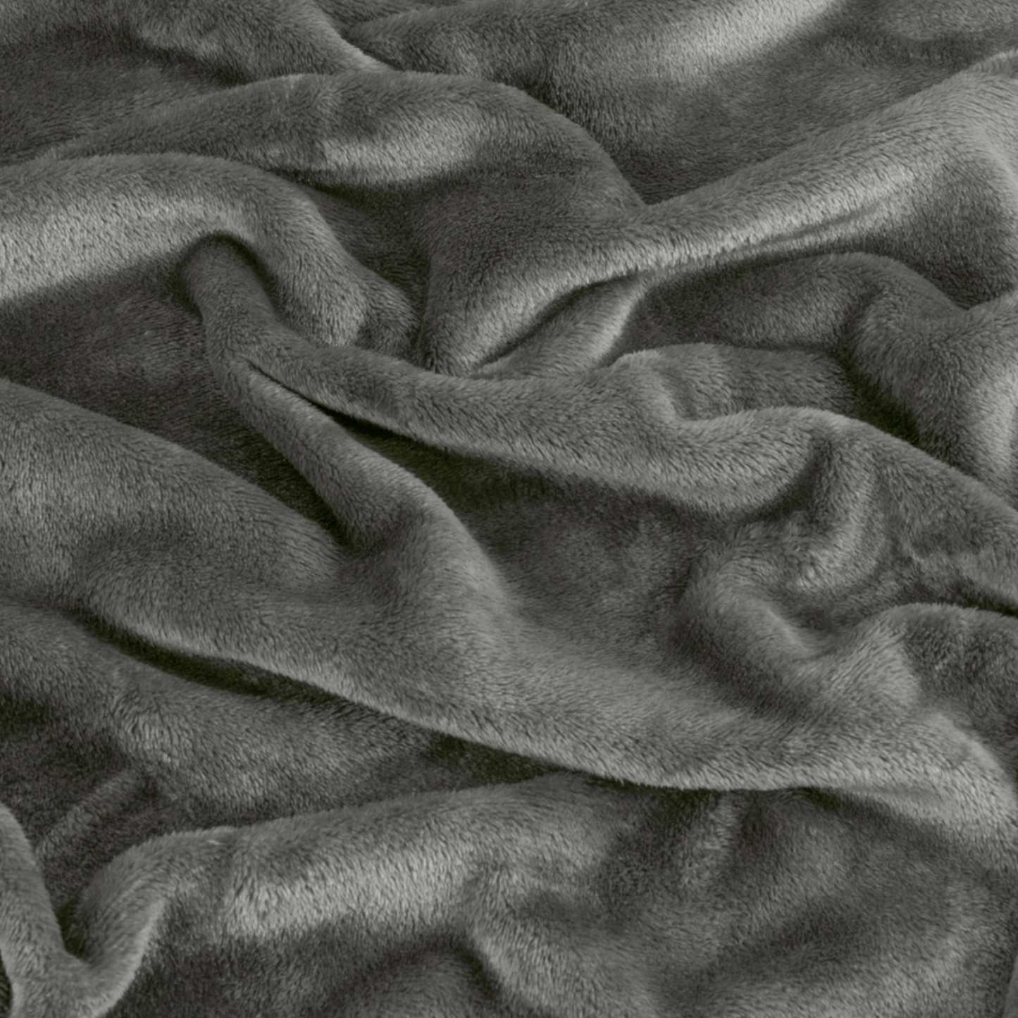 Harrow Fleece Throw in Charcoal