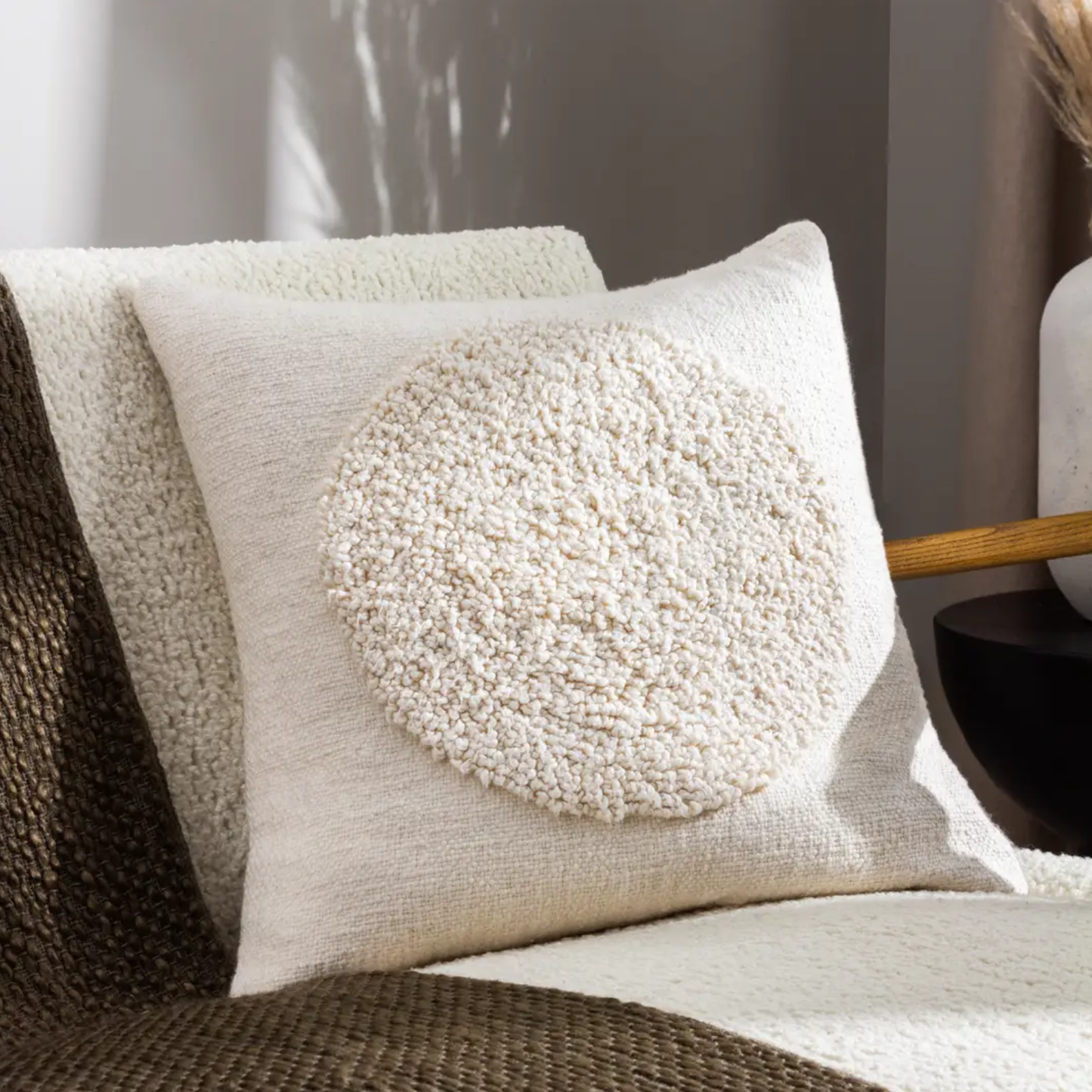 Almo Cushion in Ecru